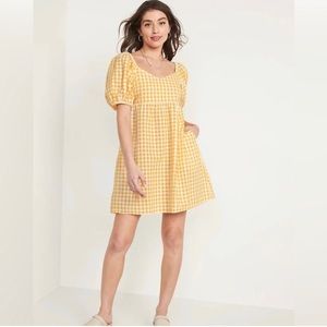 NWT ~ OLD NAVY ~ Yellow and White Gingham Seersucker Dress ~ Size Small